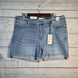 NWT Judy Blue Plus Size 3X Mid Rise 5" Jean Denim Light Blue Shorts